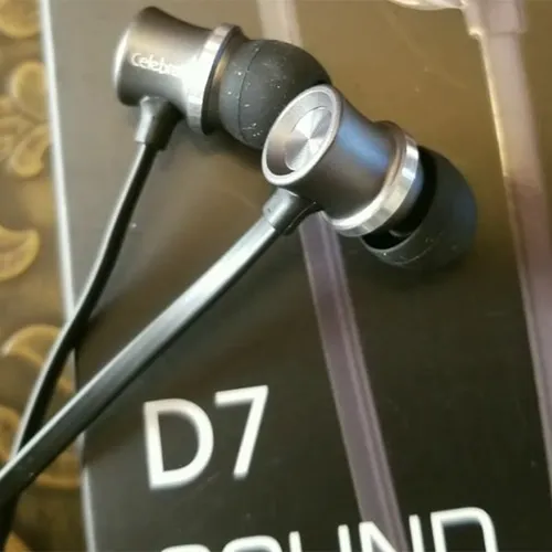 Celebrat D7 Black Stereo Music Earphones