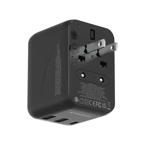 Momax 1-World 3-Port 20W Travel Charger