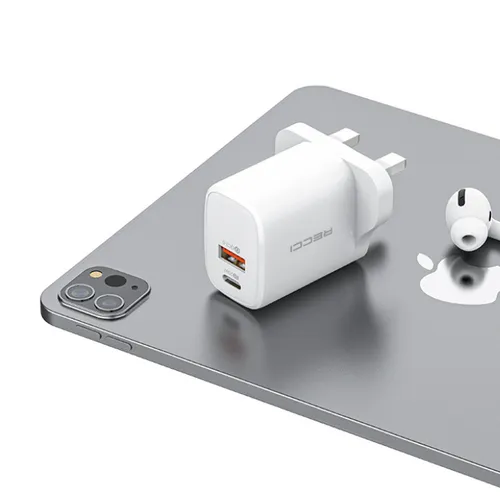 Recci RC30U 20W Travel Fast Charger