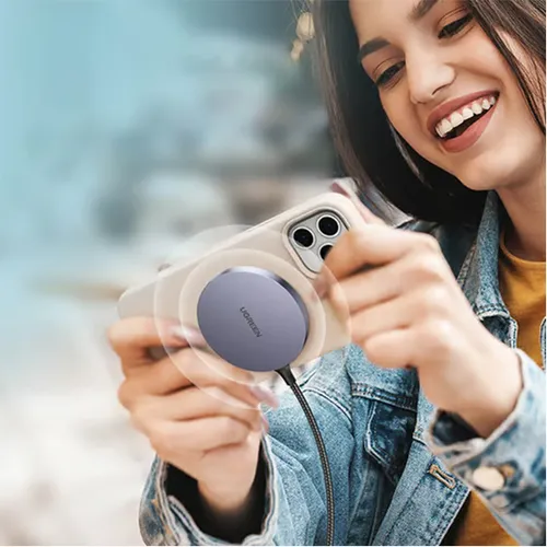 UGREEN CD245 15W Magnetic Wireless Charger