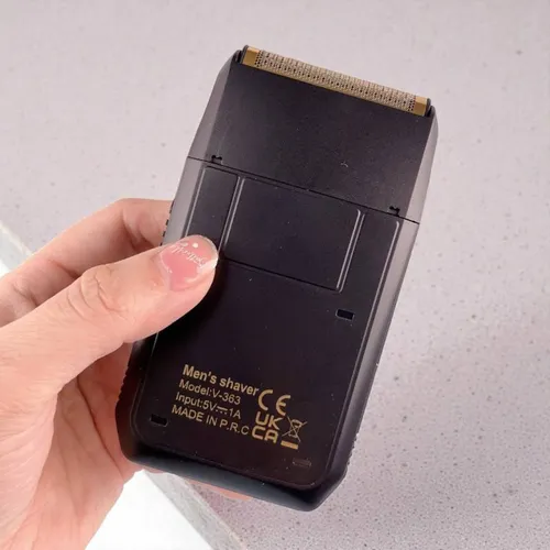 VGR V-363 Professional Foil Shaver for Bald Heads & Sensitive Skin Dual Floating Foils USB Rechargeable LED Display Travel-Friendly with Accessories